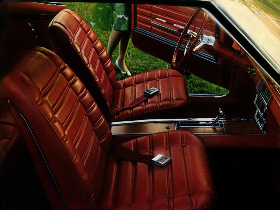  Chevrolet Caprice Custom Coupe 1966 года  (фото 6 из 7)